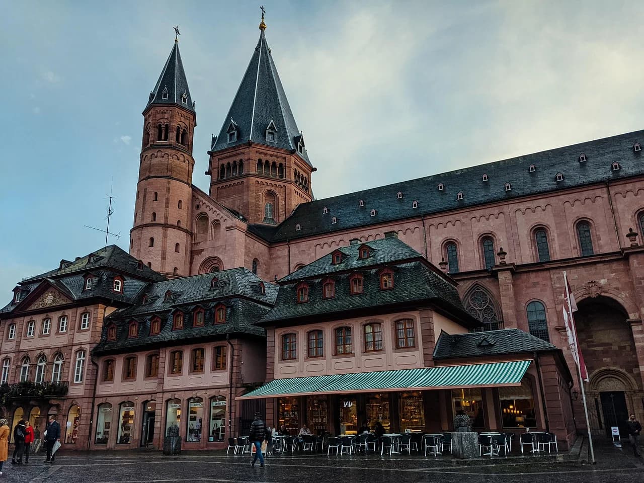 Mainz – Dom und Rheinufer